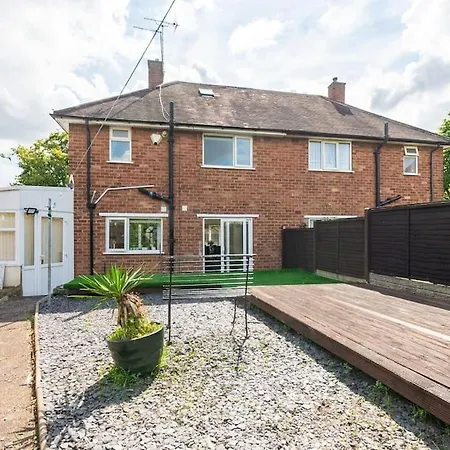 Great Barr Near Junction 7 M6 Guest house *